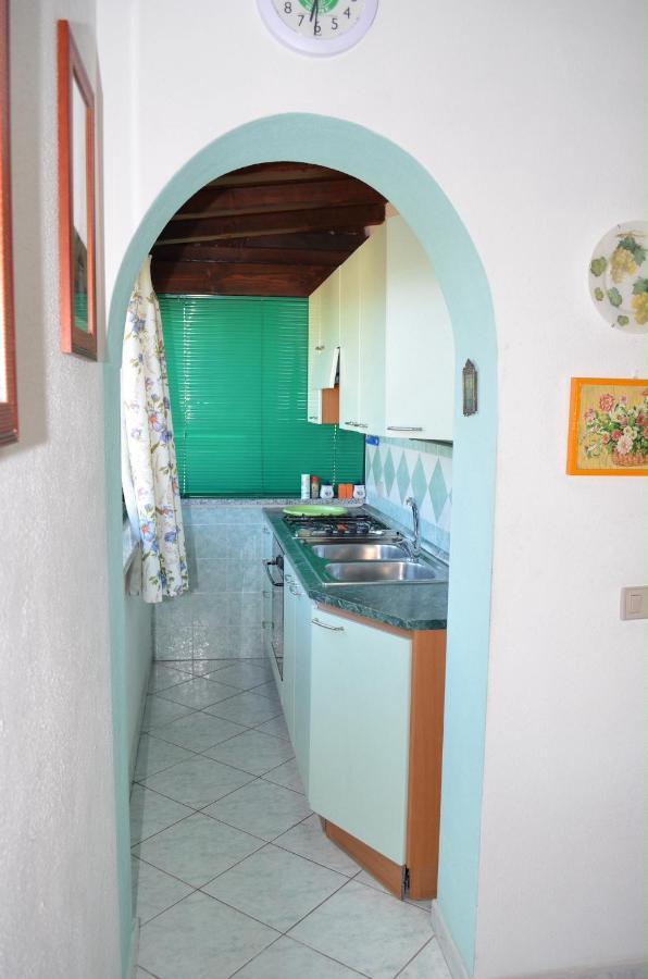 Iss Travel, La Padula - Apartments With Private Veranda And Parking San Teodoro  Bagian luar foto