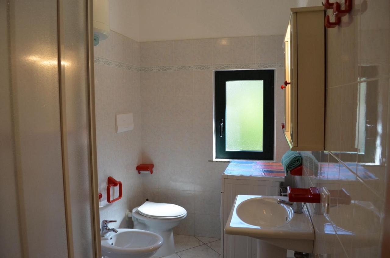 Iss Travel, La Padula - Apartments With Private Veranda And Parking San Teodoro  Bagian luar foto